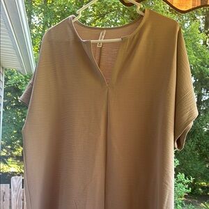 Zenana Outfitters Beige Short Sleeve Top